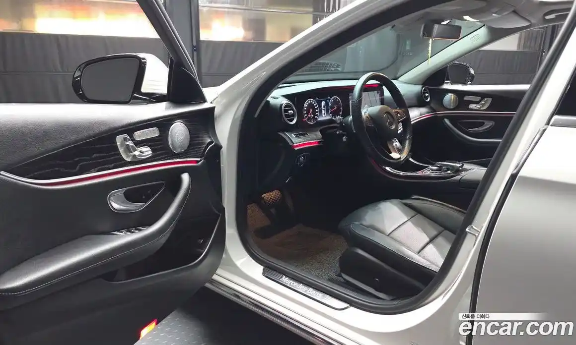 Mercedes-Benz E-Class 2018 2.0 гидро в Москве № 1836097, фото 13