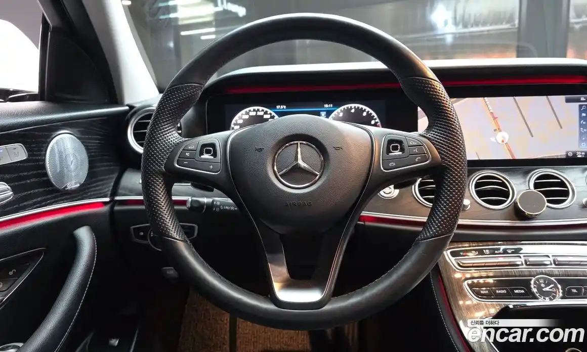 Mercedes-Benz E-Class 2018 2.0 гидро в Москве № 1836097, фото 19