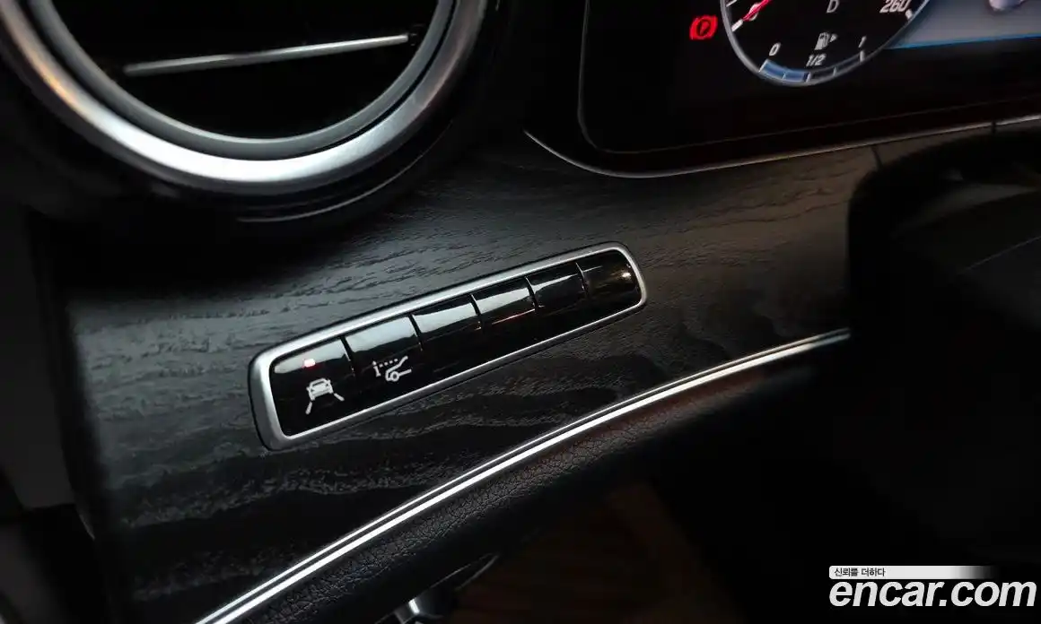 Mercedes-Benz E-Class 2018 2.0 гидро в Москве № 1836097, фото 29