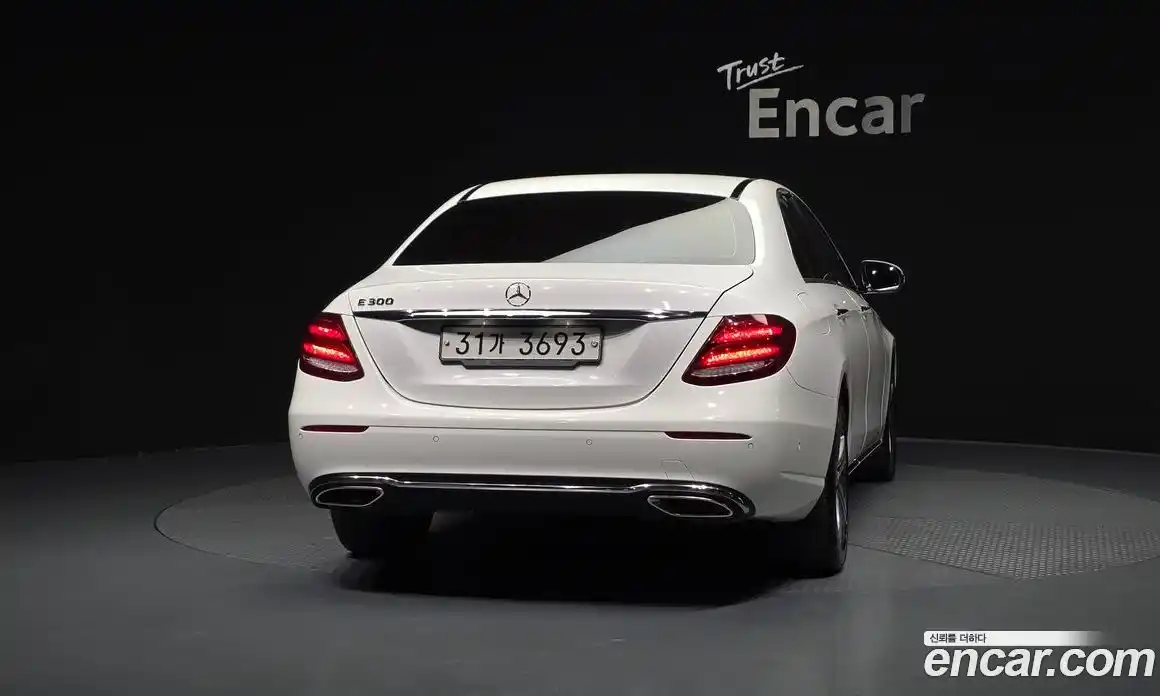 Mercedes-Benz E-Class 2018 2.0 гидро в Москве № 1836097, фото 4