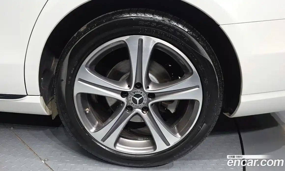 Mercedes-Benz E-Class 2018 2.0 гидро в Москве № 1836097, фото 7