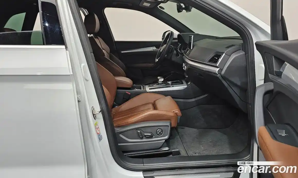 Audi Q5 2020 2.0 гидро в Москве № 1836303, фото 17