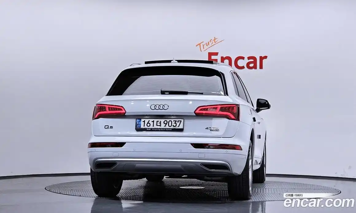 Audi Q5 2020 2.0 гидро в Москве № 1836303, фото 4