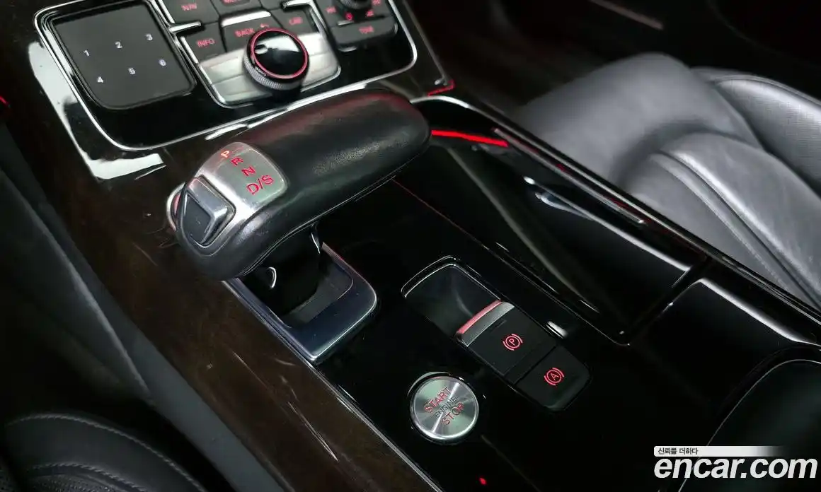 Audi A8 2014 4.1 гидро в Москве № 1836651, фото 9