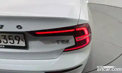 Volvo S60 2020 2.0 гидро в Москве № 1836855, миниатюра 9