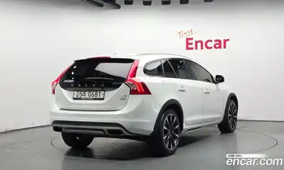 Volvo V60 2015 2.5 гидро в Москве № 1836894, миниатюра 2