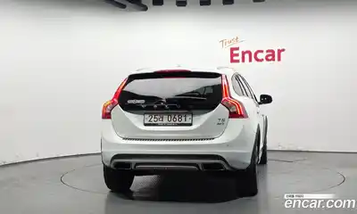 Volvo V60 2015 2.5 гидро в Москве № 1836894, миниатюра 4