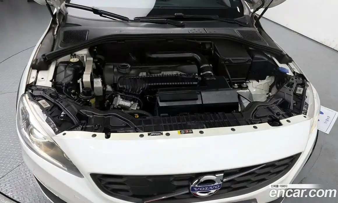 Volvo V60 2015 2.5 гидро в Москве № 1836894, фото 6
