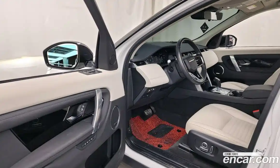 Land Rover Discovery Sport 2021 2.0 гидро в Москве № 1837307, фото 13