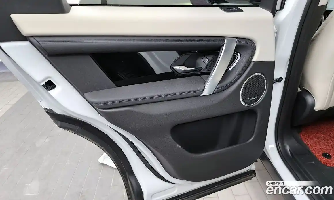 Land Rover Discovery Sport 2021 2.0 гидро в Москве № 1837307, фото 15