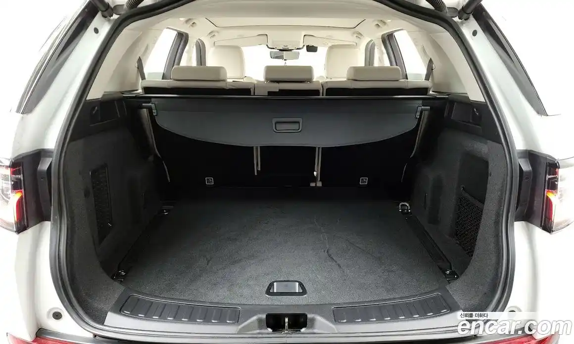 Land Rover Discovery Sport 2021 2.0 гидро в Москве № 1837307, фото 26