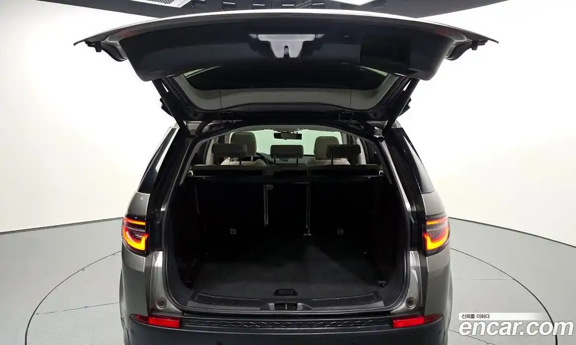 Land Rover Discovery Sport 2020 2.0 гидро в Москве № 1837439, фото 20
