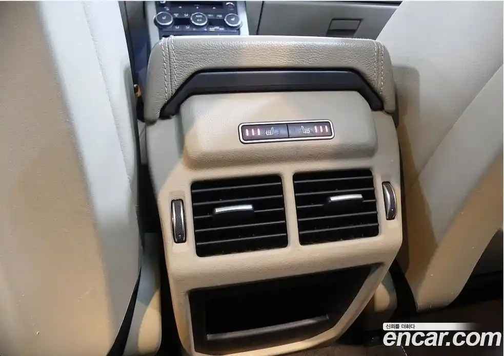 Land Rover Range-Rover Evoque 2015 2.0 гидро в Москве № 1837469, фото 14