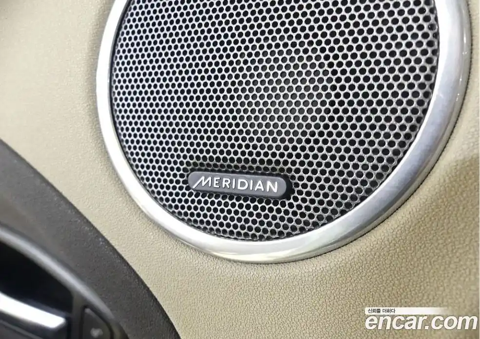Land Rover Range-Rover Evoque 2015 2.0 гидро в Москве № 1837469, фото 15