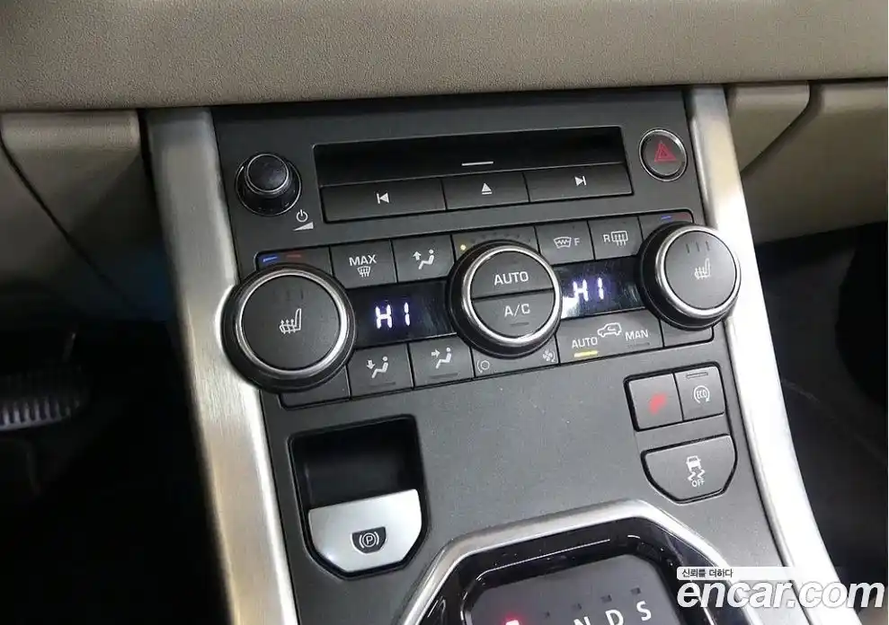 Land Rover Range-Rover Evoque 2015 2.0 гидро в Москве № 1837469, фото 16