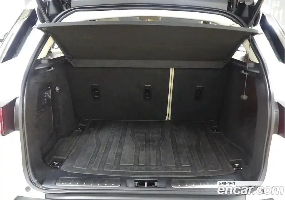 Land Rover Range-Rover Evoque 2015 2.0 гидро в Москве № 1837469, фото 20