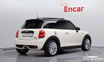 Mini Cooper 2017 2.0 гидро в Москве № 1837654, миниатюра 2