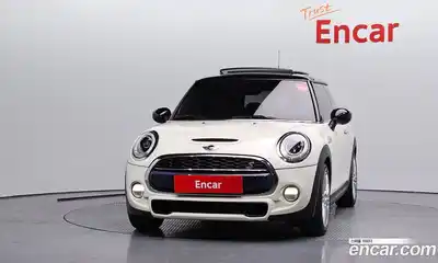 Mini Cooper 2017 2.0 гидро в Москве № 1837654, миниатюра 3