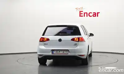 Volkswagen Golf 2015 1.6 гидро в Москве № 1838168, миниатюра 4
