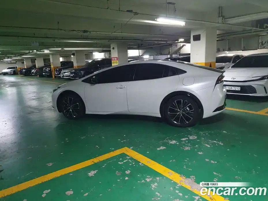 Toyota Prius 2024 2.5 гидро в Москве № 1838481, фото 4