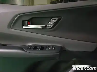 Toyota Prius 2024 2.5 гидро в Москве № 1838481, миниатюра 10