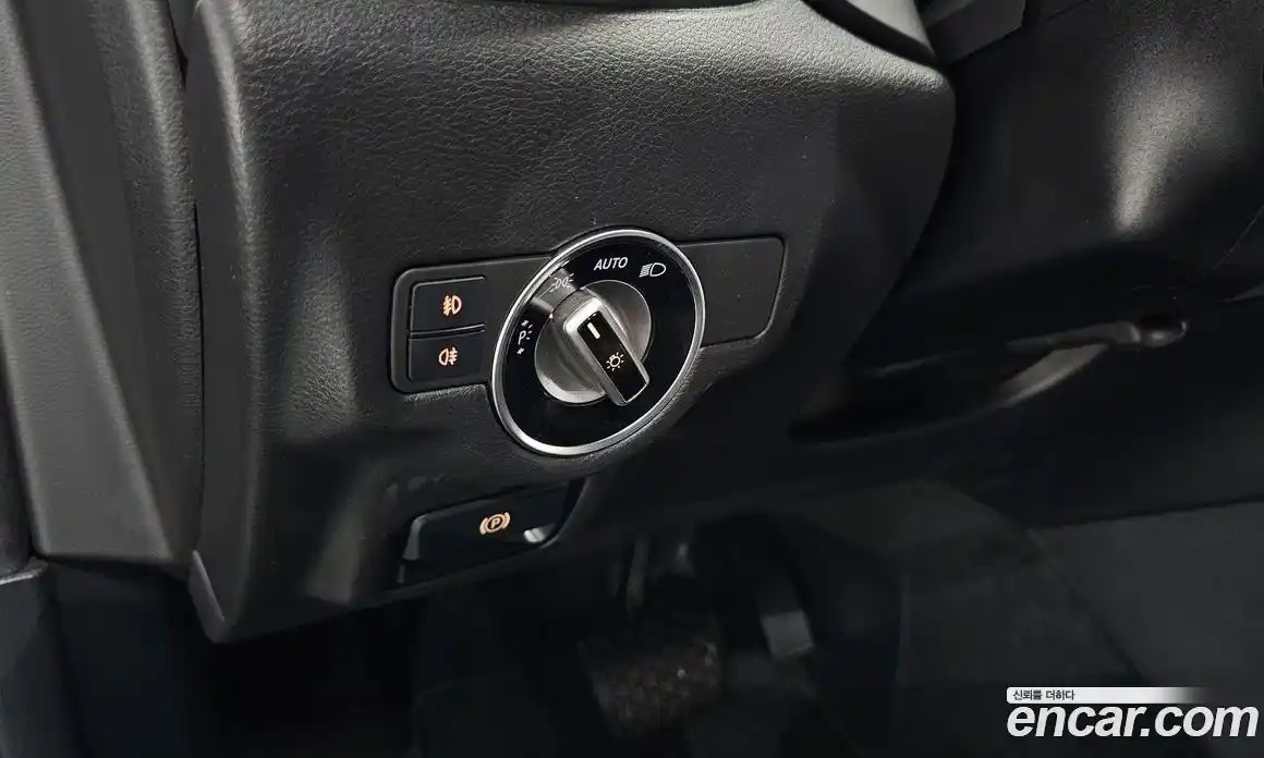 Infiniti Q30 2019 2.0 гидро в Москве № 1840883, фото 21