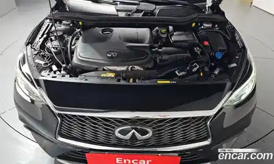 Infiniti Q30 2019 2.0 гидро в Москве № 1840883, миниатюра 5