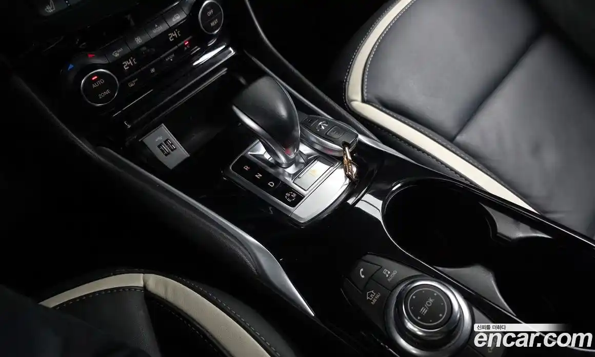 Infiniti Q30 2017 2.0 гидро в Москве № 1840901, фото 12