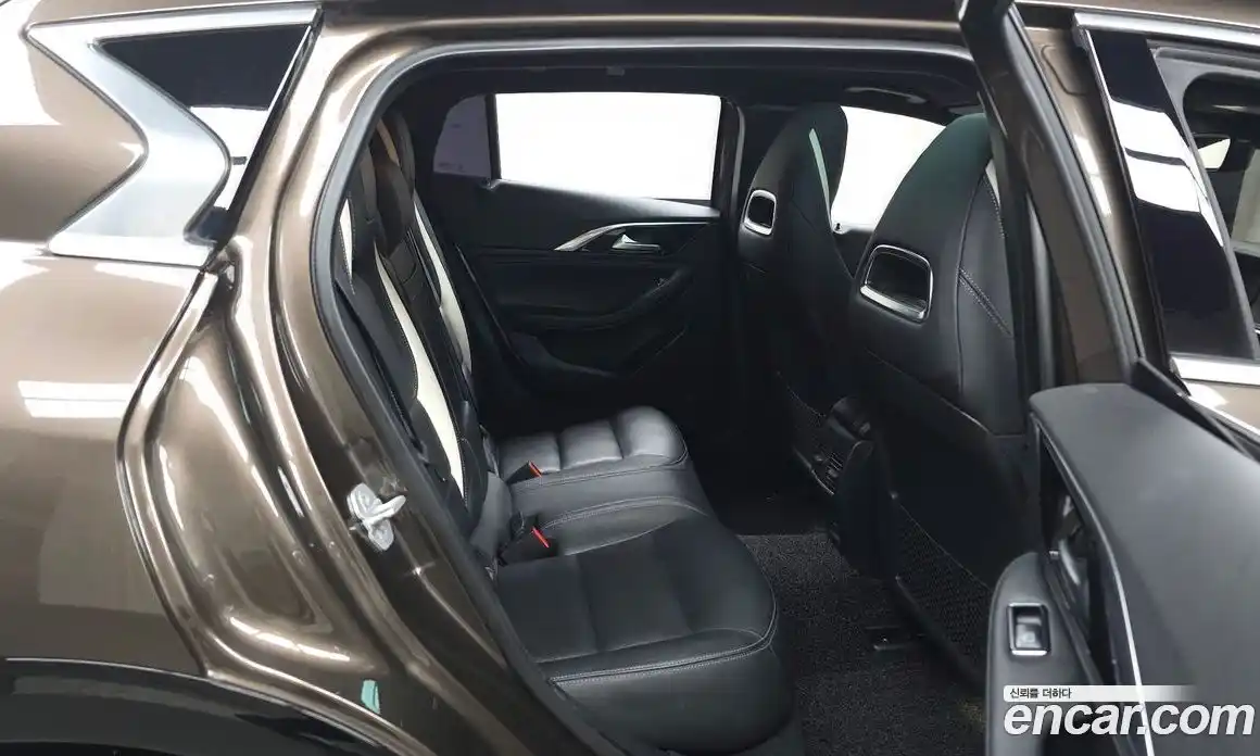 Infiniti Q30 2017 2.0 гидро в Москве № 1840901, фото 16