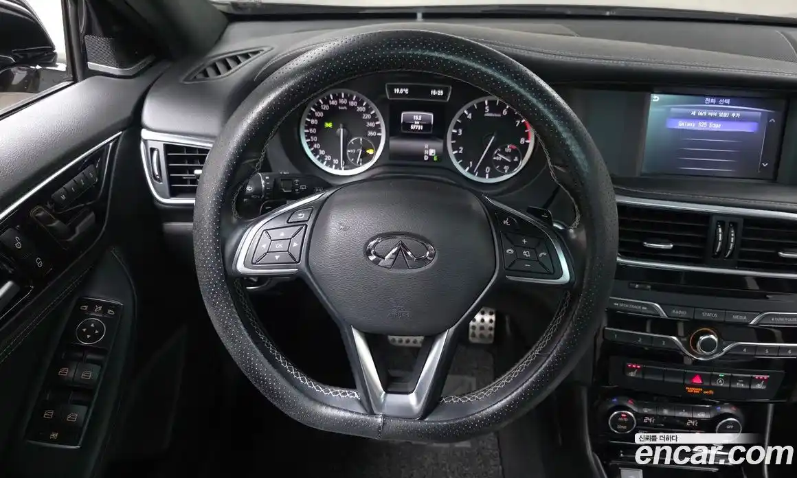 Infiniti Q30 2017 2.0 гидро в Москве № 1840901, фото 20