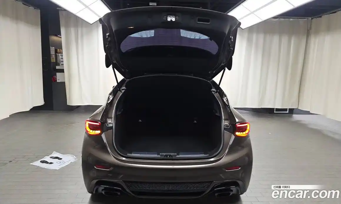 Infiniti Q30 2017 2.0 гидро в Москве № 1840901, фото 26