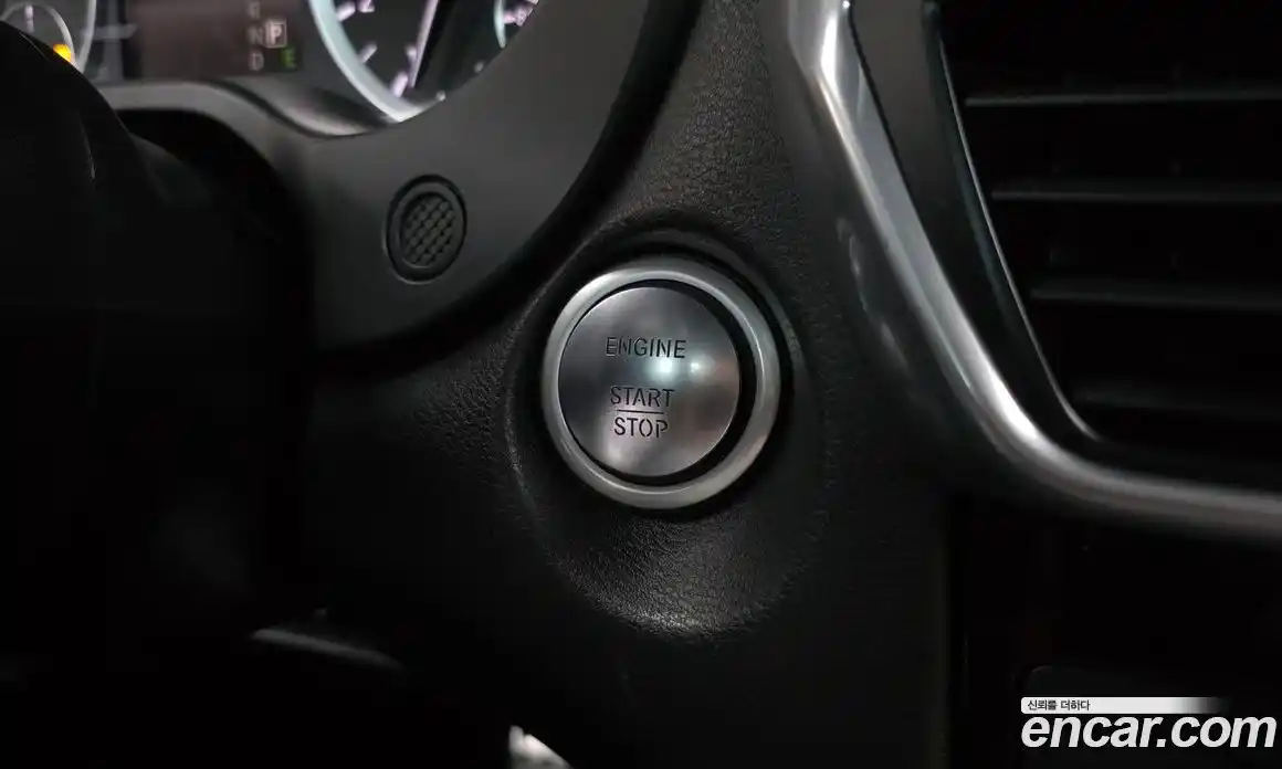 Infiniti Q30 2017 2.0 гидро в Москве № 1840901, фото 28