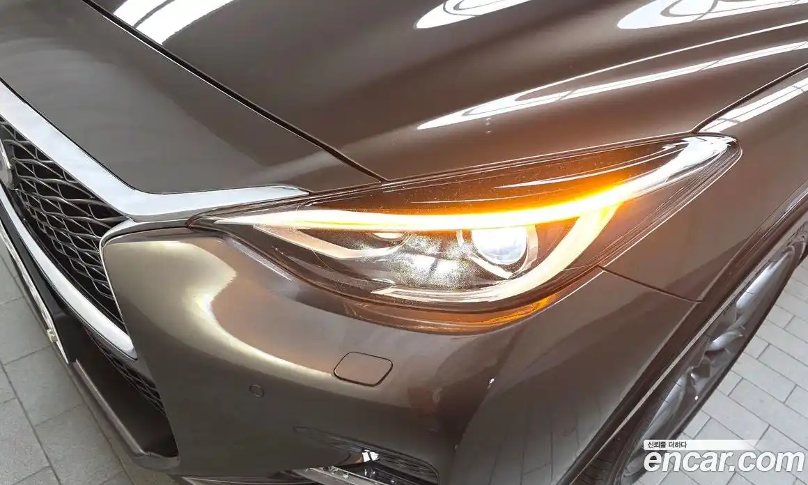 Infiniti Q30 2017 2.0 гидро в Москве № 1840901, фото 8
