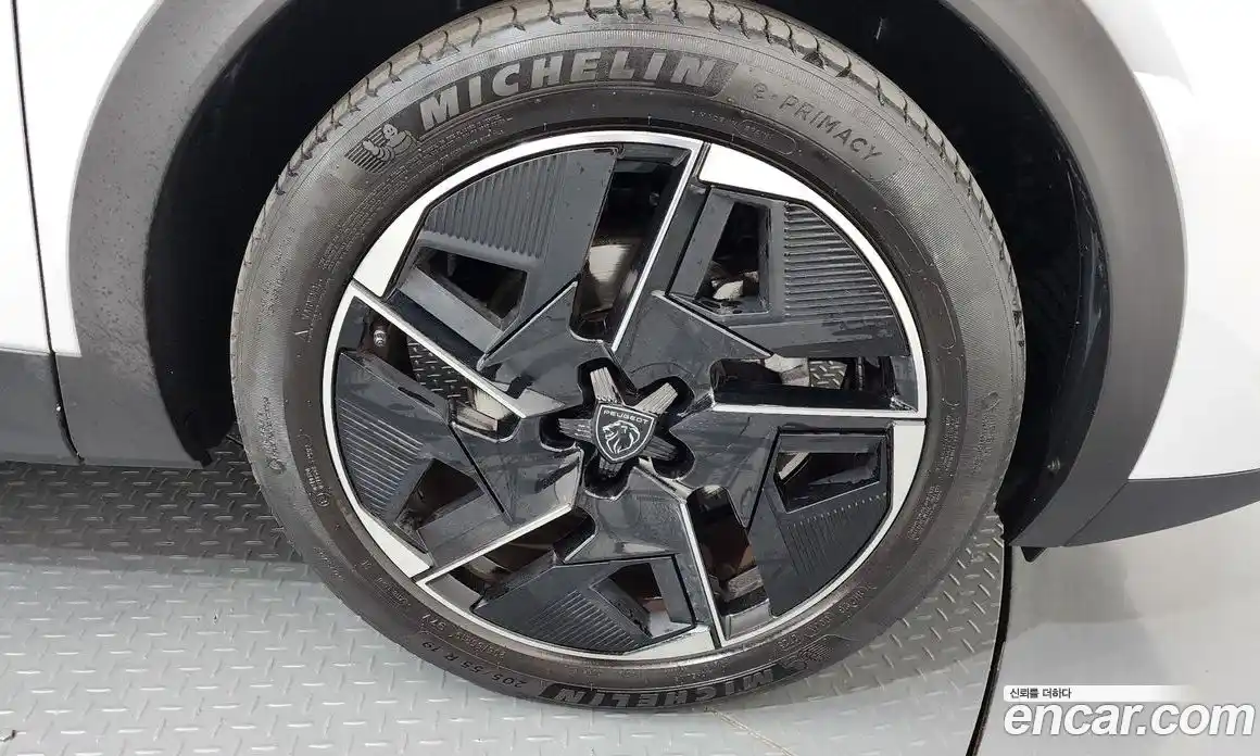 Peugeot 408 2024 1.2 гидро в Москве, фото 7
