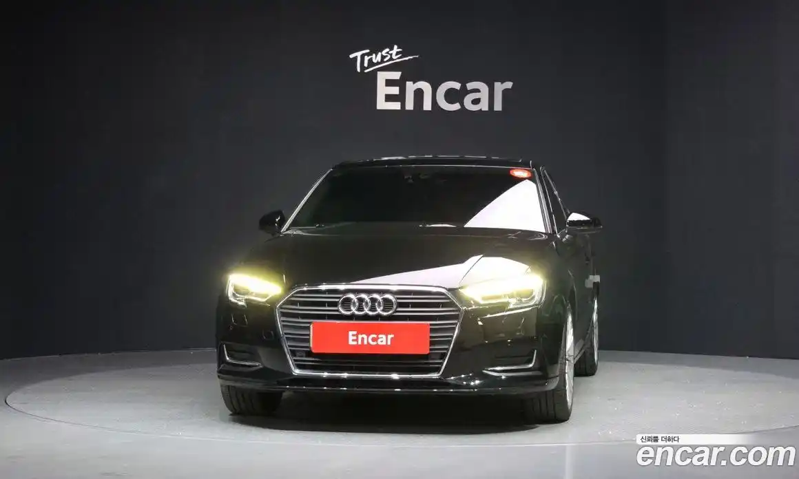Audi A3 2018 2.0 гидро в Москве № 1280088, фото 3