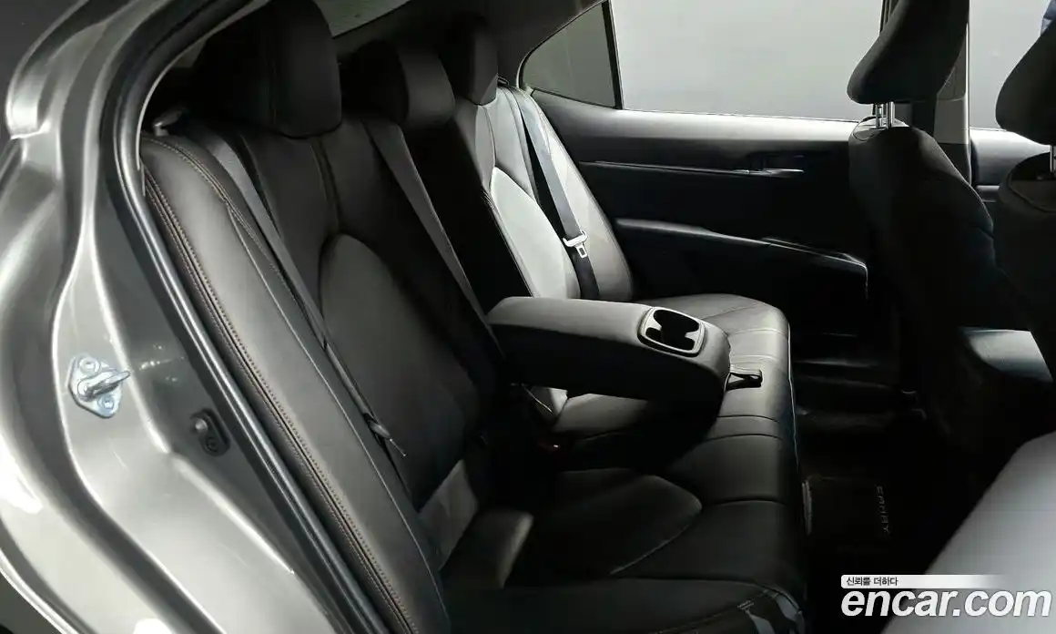 Toyota Camry 2022 2.5 гидро в Москве № 1292118, фото 17