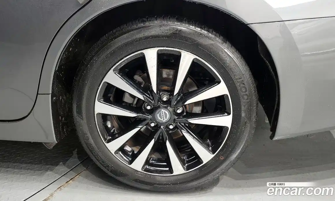 Nissan Altima 2017 2.5 гидро в Москве № 1295367, фото 7