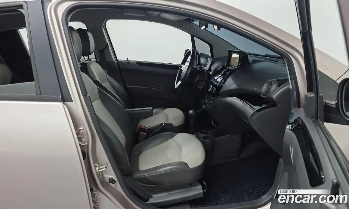 Chevrolet Spark 2012 1.0 гидро в Москве № 1320511, фото 18