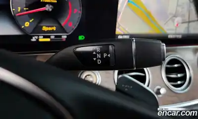Mercedes-Benz E-Class 2018 2.0 гидро в Москве № 1321981, миниатюра 12