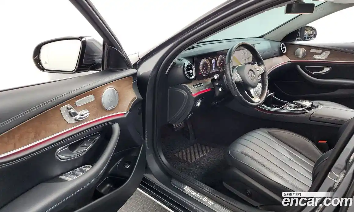 Mercedes-Benz E-Class 2018 2.0 гидро в Москве № 1321981, фото 13
