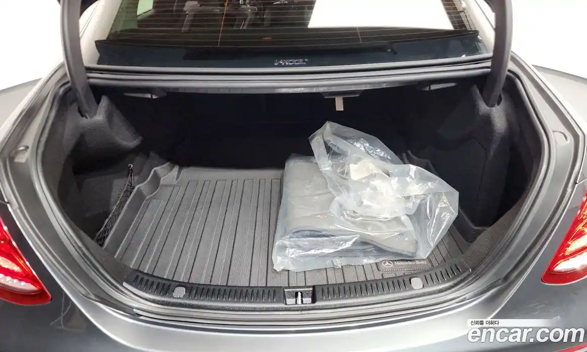Mercedes-Benz E-Class 2018 2.0 гидро в Москве № 1321981, фото 26