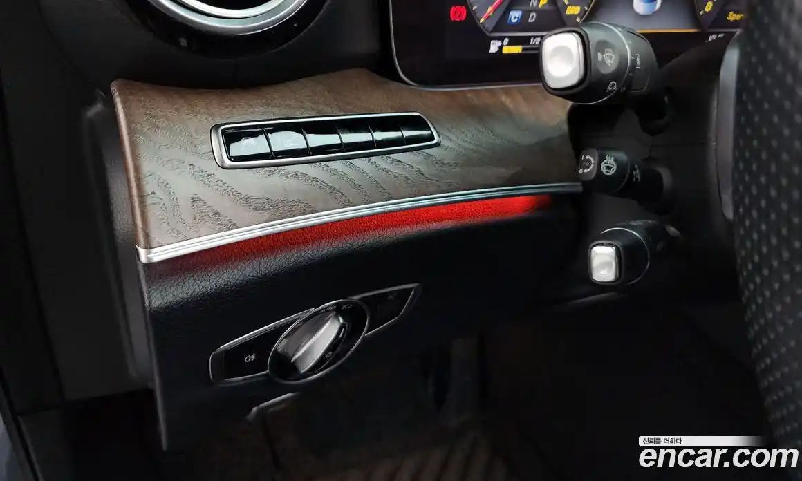 Mercedes-Benz E-Class 2018 2.0 гидро в Москве № 1321981, фото 29
