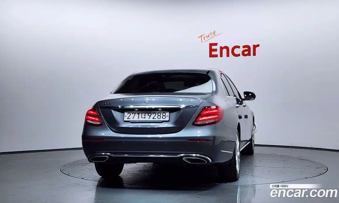 Mercedes-Benz E-Class 2018 2.0 гидро в Москве № 1321981, фото 4