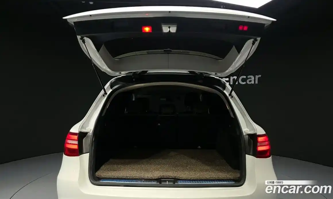 Mercedes-Benz GLC-Class 2019 2.0 гидро в Москве № 1322058, фото 26