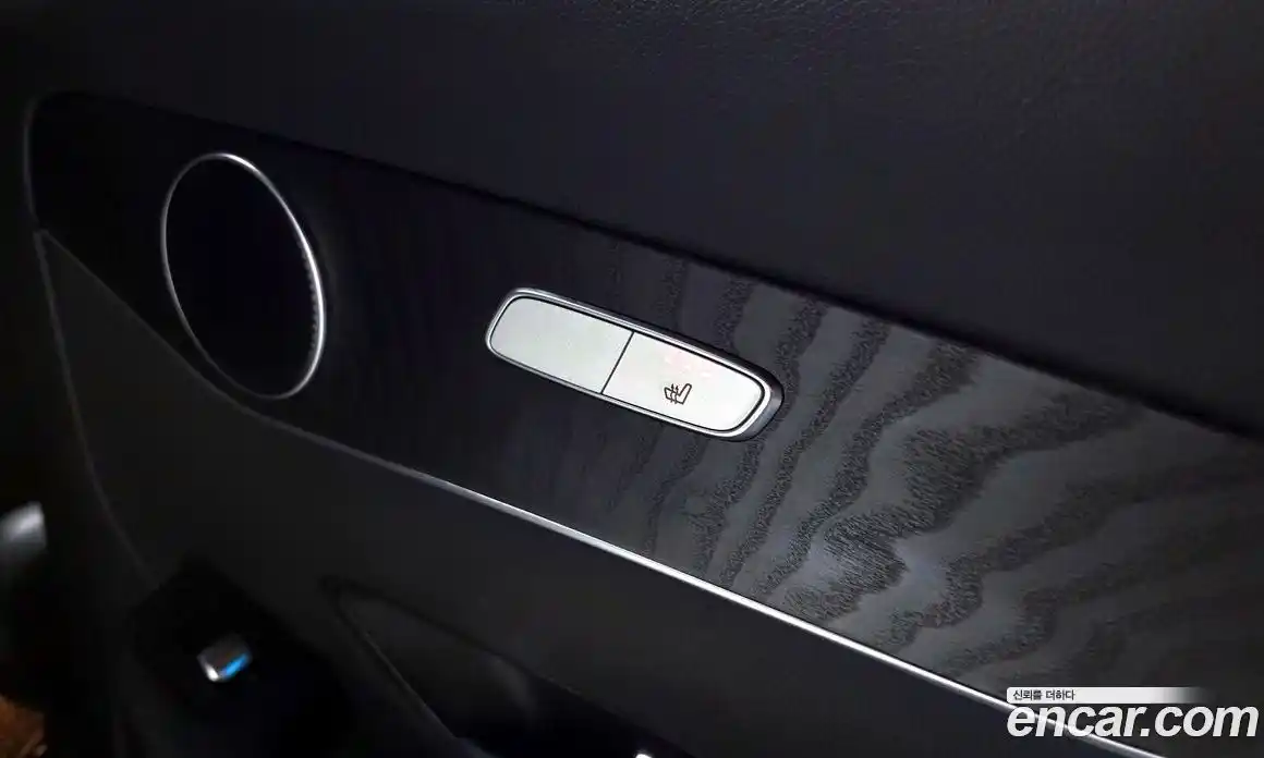 Mercedes-Benz GLC-Class 2019 2.0 гидро в Москве № 1322058, фото 31