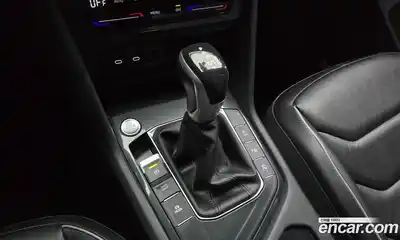 Volkswagen Tiguan 2022 2.0 гидро в Москве № 1323328, миниатюра 12