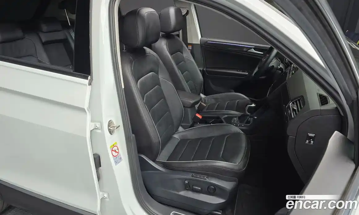 Volkswagen Tiguan 2022 2.0 гидро в Москве № 1323328, фото 18