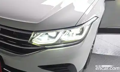 Volkswagen Tiguan 2022 2.0 гидро в Москве № 1323328, миниатюра 8