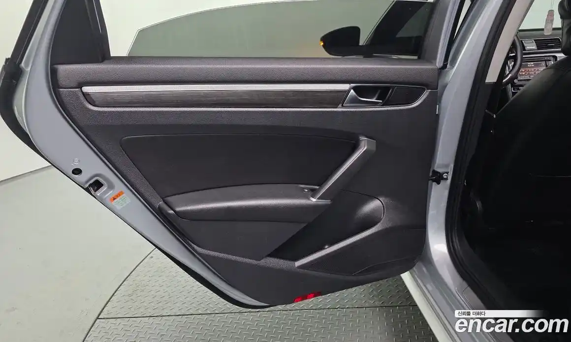 Volkswagen Passat 2018 2.0 гидро в Москве № 1323381, фото 15