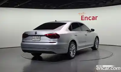 Volkswagen Passat 2018 2.0 гидро в Москве № 1323381, миниатюра 2